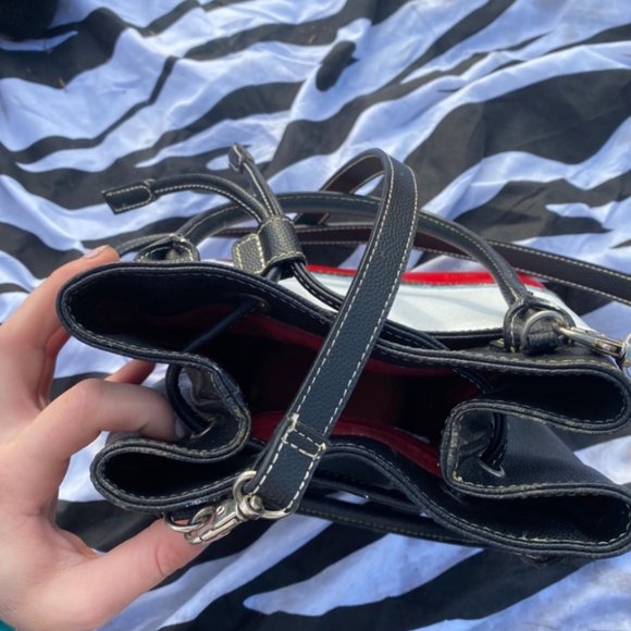 Hand painted leather Tommy Hilfiger bucket Bag - Picture 2 of 4